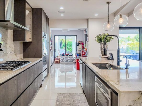 12855 Maple Rd, North Miami FL 33181