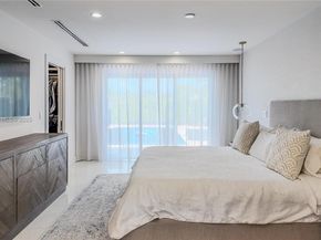 12855 Maple Rd, North Miami FL 33181