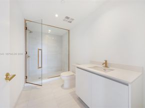 2678 Tigertail Ave 2006, Coconut Grove FL 33133