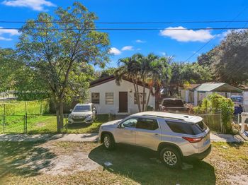 1304 NW 43rd St