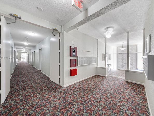 6600 NE 22nd Way 2303, Fort Lauderdale FL 33308