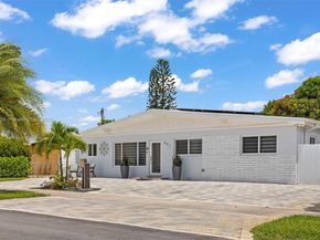 881 NW 177th Ter, Miami Gardens FL 33169