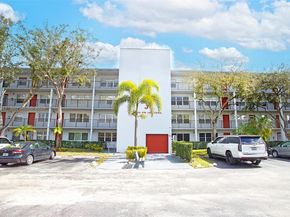 1301 SW 135th Ter 413J, Pembroke Pines FL 33027