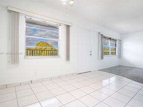 1301 SW 135th Ter 413J, Pembroke Pines FL 33027