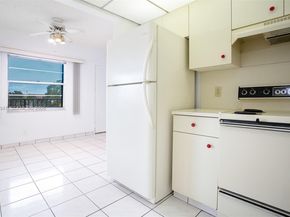 1301 SW 135th Ter 413J, Pembroke Pines FL 33027