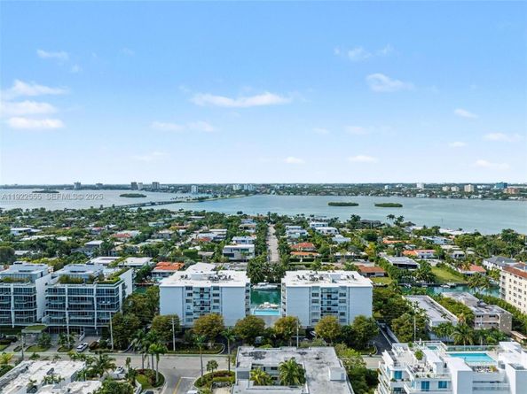 10000 W Bay Harbor Dr 303, Bay Harbor Islands FL 33154