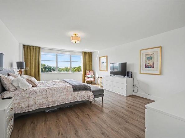 10000 W Bay Harbor Dr 303, Bay Harbor Islands FL 33154