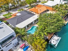 2025 Arch Creek Dr, North Miami FL 33181