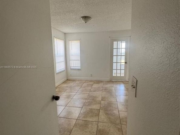 3400 N Pinewalk Dr N 934, Margate FL 33063