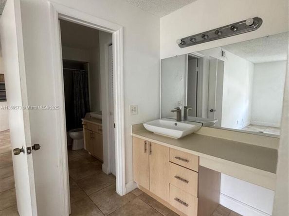3400 N Pinewalk Dr N 934, Margate FL 33063