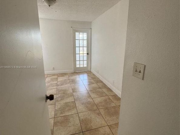 3400 N Pinewalk Dr N 934, Margate FL 33063