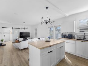 2811 SW 17th St, Miami FL 33145