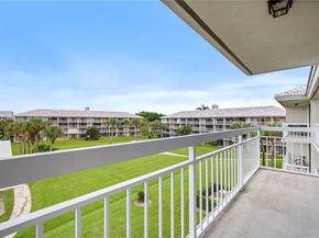 2441 S Village Blvd 402, West Palm Beach FL 33409