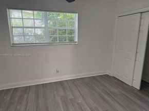 7120 Allen St, Hollywood FL 33024