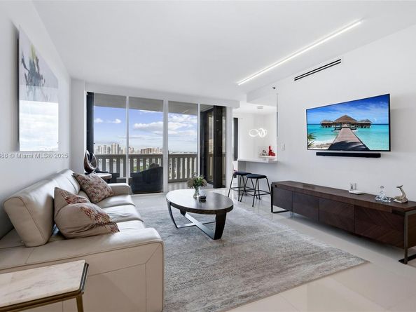 3000 Island Blvd 2404, Aventura FL 33160