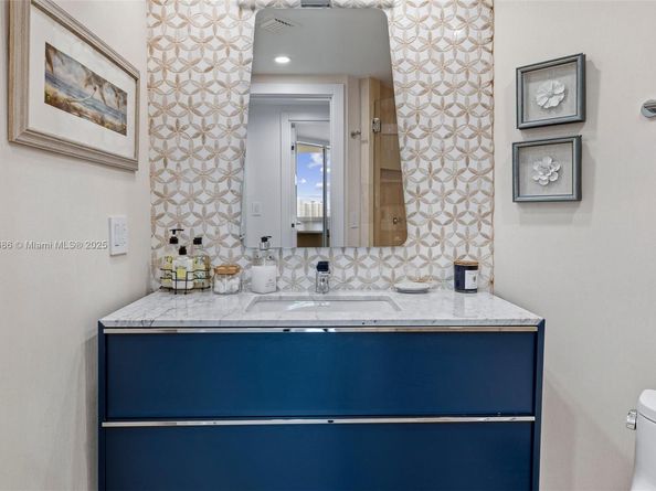 3000 Island Blvd 2404, Aventura FL 33160