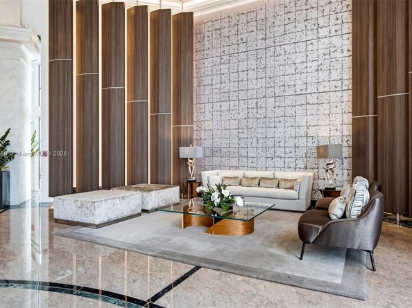 3000 Island Blvd 2404, Aventura FL 33160