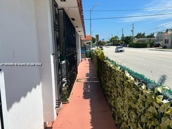 1101 SW 17 Ave, Miami FL 33135