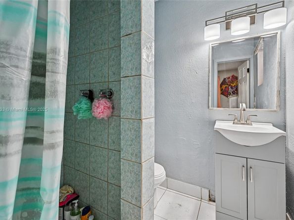 417 NW 2nd St, Boynton Beach FL 33435