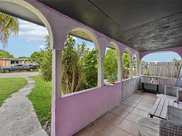 417 NW 2nd St, Boynton Beach FL 33435