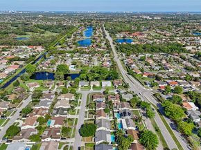 8900 SW 7th St, Boca Raton FL 33433