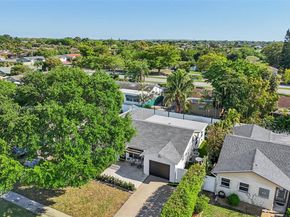 8900 SW 7th St, Boca Raton FL 33433