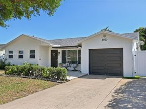 8900 SW 7th St, Boca Raton FL 33433