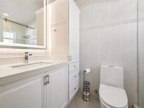 8900 SW 7th St, Boca Raton FL 33433