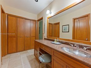 15625 SW 73rd Ct, Palmetto Bay FL 33157