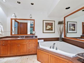 15625 SW 73rd Ct, Palmetto Bay FL 33157