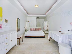 5601 Collins Ave M5, Miami Beach FL 33140