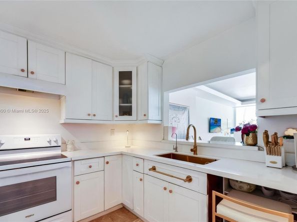 5601 Collins Ave M5, Miami Beach FL 33140