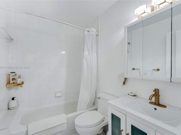 5601 Collins Ave M5, Miami Beach FL 33140