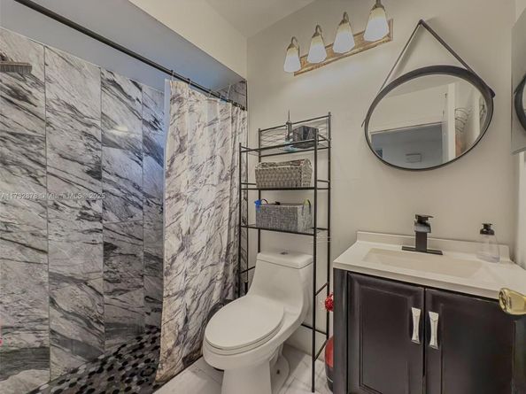 205 SW 159th Way, Sunrise FL 33326