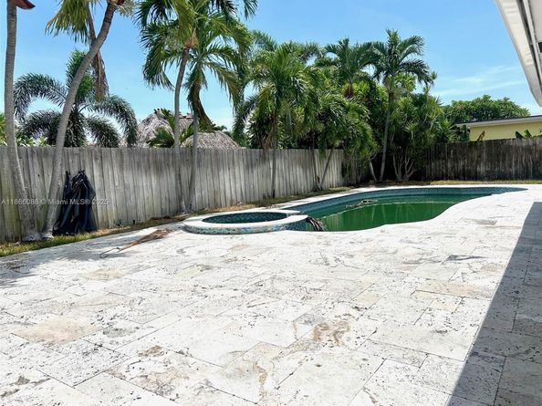 1120 SE 6th Ter, Pompano Beach FL 33060