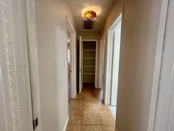 1120 SE 6th Ter, Pompano Beach FL 33060