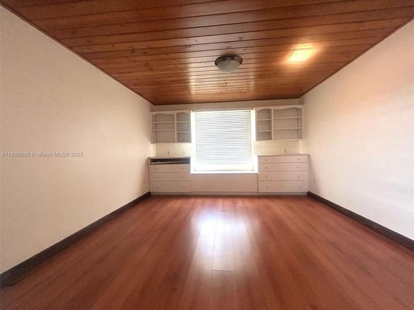 1120 SE 6th Ter, Pompano Beach FL 33060