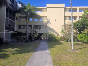 940 NE 199th St 114, Miami FL 33179