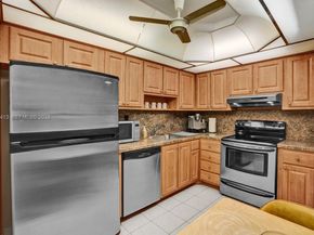 100 Bayview Dr 1401, Sunny Isles Beach FL 33160