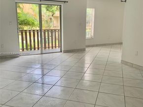 4855 NW 7th St 2086, Miami FL 33126
