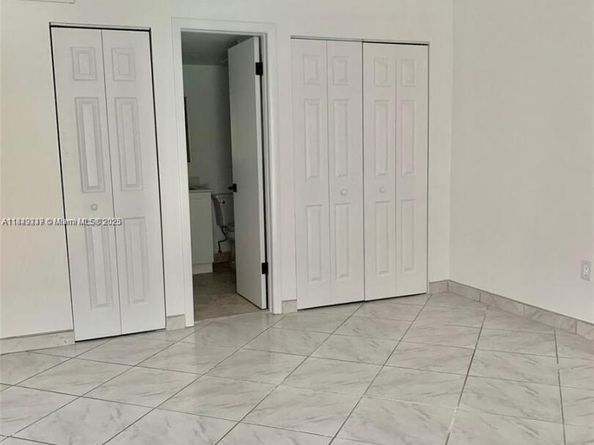 4855 NW 7th St 2086, Miami FL 33126