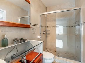 1975 Ixora Rd, North Miami FL 33181