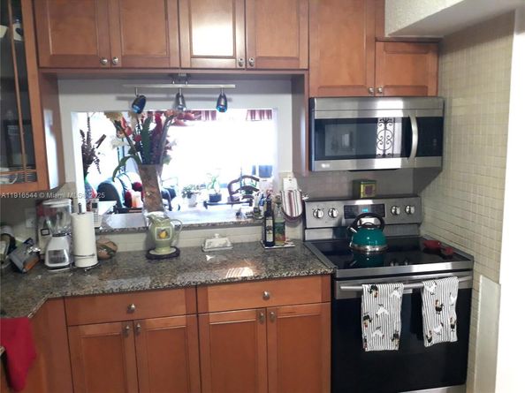 215 SE 3rd Ave 407A, Hallandale Beach FL 33009