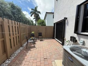 400 NE 208th Ter 400, Miami FL 33179