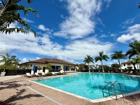 400 NE 208th Ter 400, Miami FL 33179