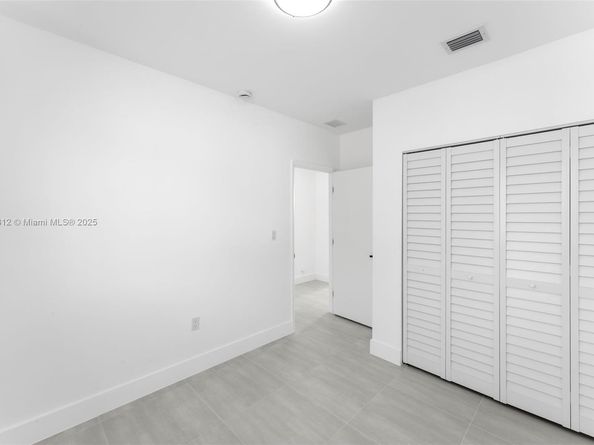 1171 NW 66th St, Miami FL 33150