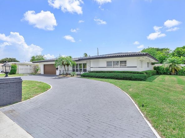 417 N Highland Dr, Hollywood FL 33021