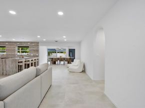 417 N Highland Dr, Hollywood FL 33021