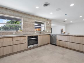 417 N Highland Dr, Hollywood FL 33021
