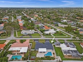 417 N Highland Dr, Hollywood FL 33021